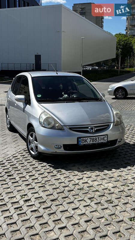 Хэтчбек Honda Jazz 2008 в Ровно