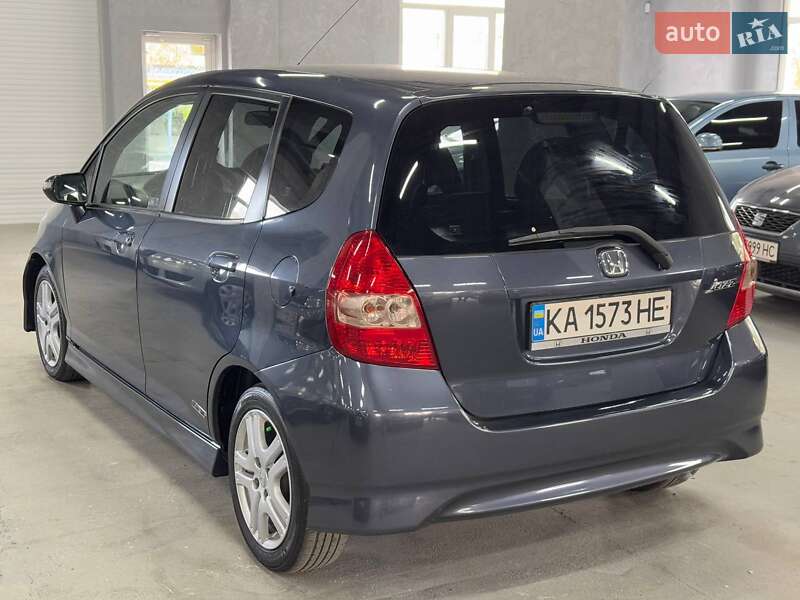 Хэтчбек Honda Jazz 2007 в Каменском