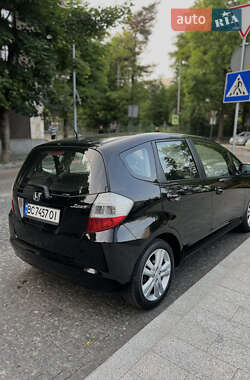 Хэтчбек Honda Jazz 2010 в 