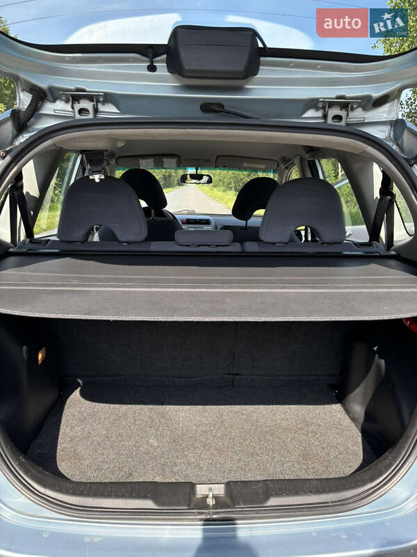 Хэтчбек Honda Jazz 2005 в Романове