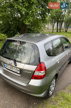 Хэтчбек Honda Jazz 2004 в 