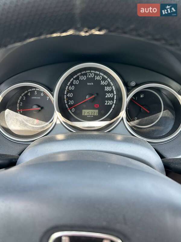 Хетчбек Honda Jazz 2003 в Чернівцях