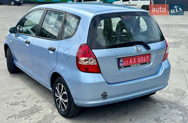 Хэтчбек Honda Jazz 2005 в 