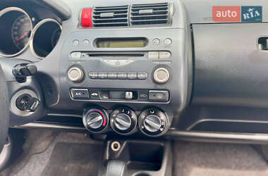Хэтчбек Honda Jazz 2005 в 