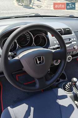 Хэтчбек Honda Jazz 2007 в 