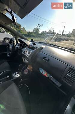 Хэтчбек Honda Jazz 2006 в 