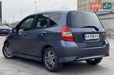 Хэтчбек Honda Jazz 2007 в 