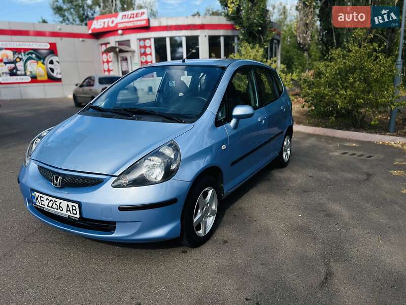 Хэтчбек Honda Jazz 2004 в Кривом Роге