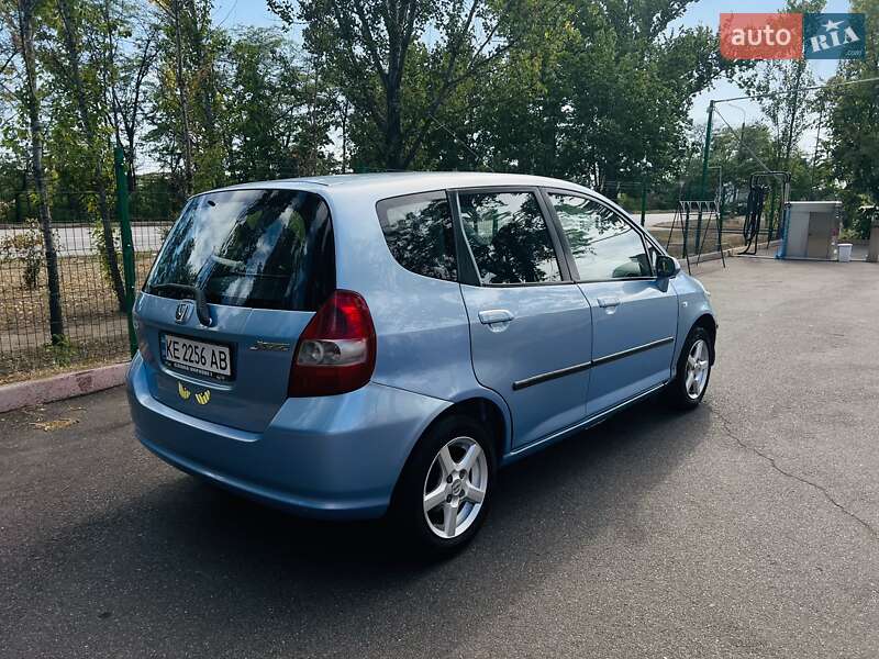Хэтчбек Honda Jazz 2004 в Кривом Роге