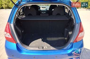 Хэтчбек Honda Jazz 2006 в 