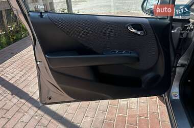 Хетчбек Honda Jazz 2004 в 