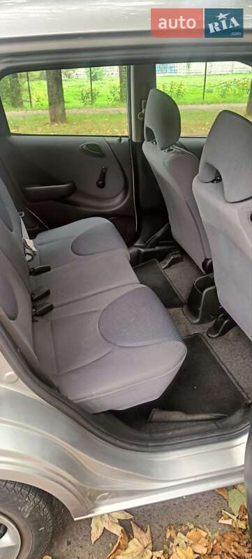 Хетчбек Honda Jazz 2006 в Буську