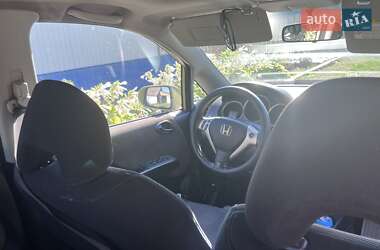 Хэтчбек Honda Jazz 2006 в  фото 23 Хэтчбек Honda Jazz 2006 в