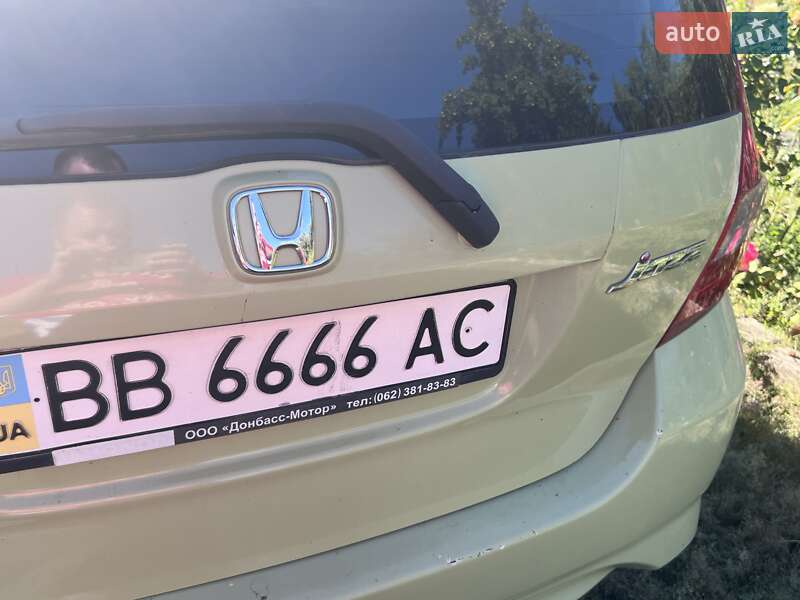 Хэтчбек Honda Jazz 2006 в Пирятине