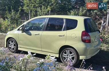 Хэтчбек Honda Jazz 2006 в  фото 5 Хэтчбек Honda Jazz 2006 в