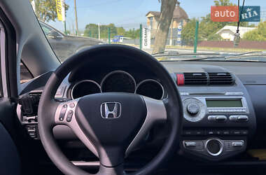 Хэтчбек Honda Jazz 2006 в 