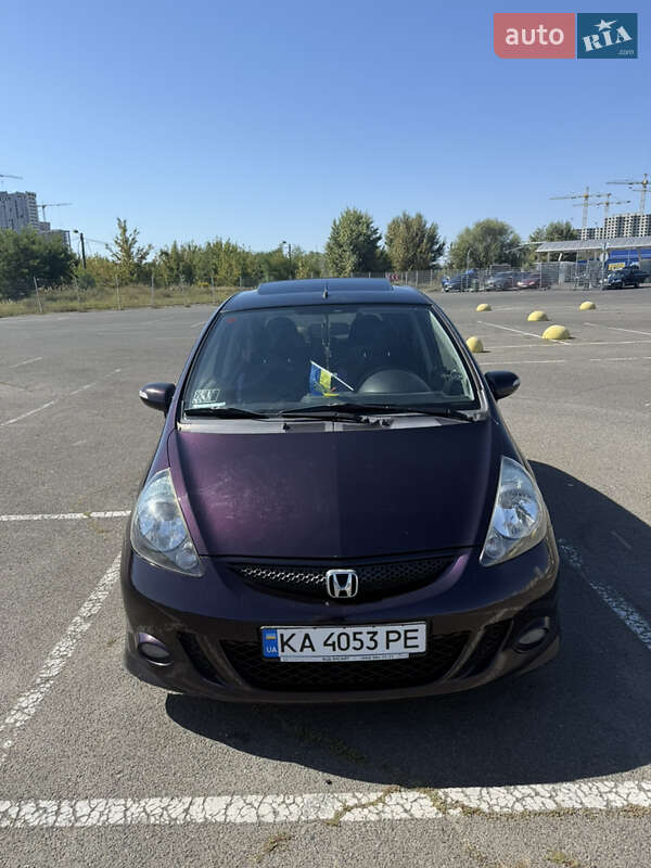 Хэтчбек Honda Jazz 2007 в Киеве