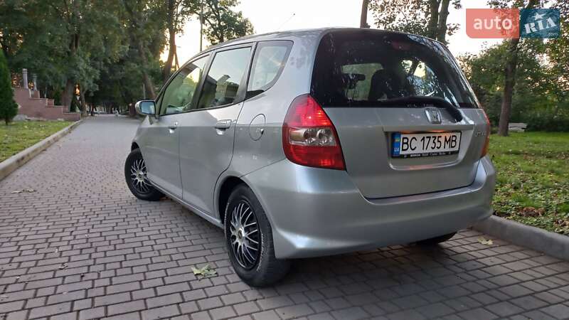 Хэтчбек Honda Jazz 2005 в Жидачове