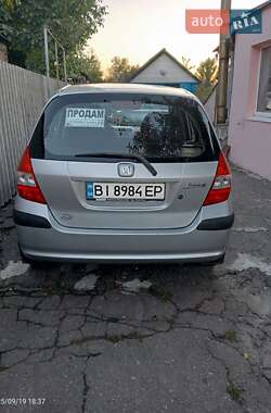 Хэтчбек Honda Jazz 2003 в 