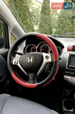 Хэтчбек Honda Jazz 2007 в 