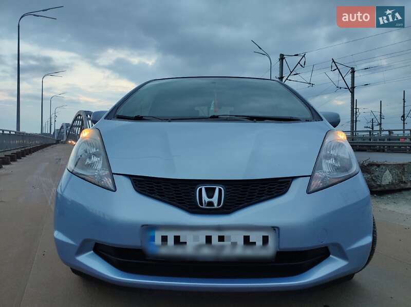 Хэтчбек Honda Jazz 2008 в Киеве