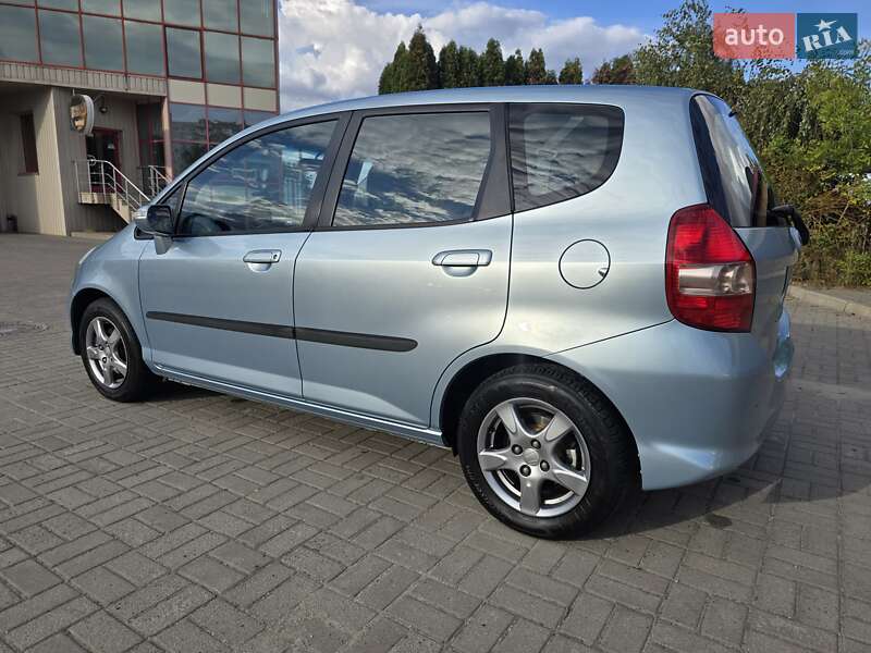 Хэтчбек Honda Jazz 2007 в Запорожье