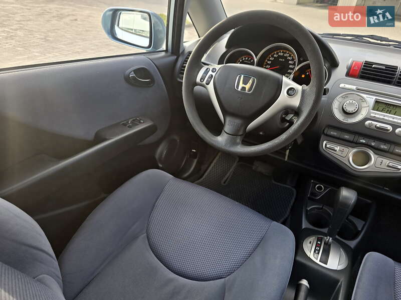 Хэтчбек Honda Jazz 2007 в Запорожье