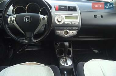 Хэтчбек Honda Jazz 2007 в 