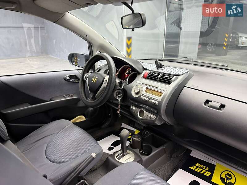 Хетчбек Honda Jazz 2007 в Чернівцях фото 8 Хетчбек Honda Jazz 2007 в Чернівцях