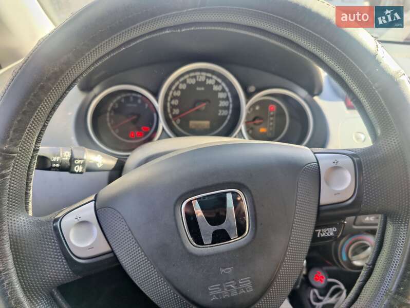 Хэтчбек Honda Jazz 2003 в Полтаве фото 2 Хэтчбек Honda Jazz 2003 в Полтаве