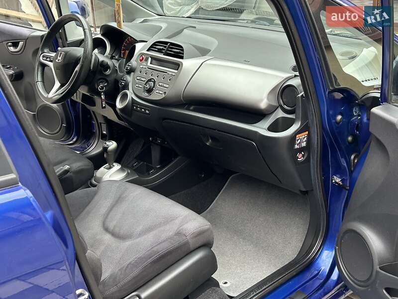 Хетчбек Honda Jazz 2009 в Рівному