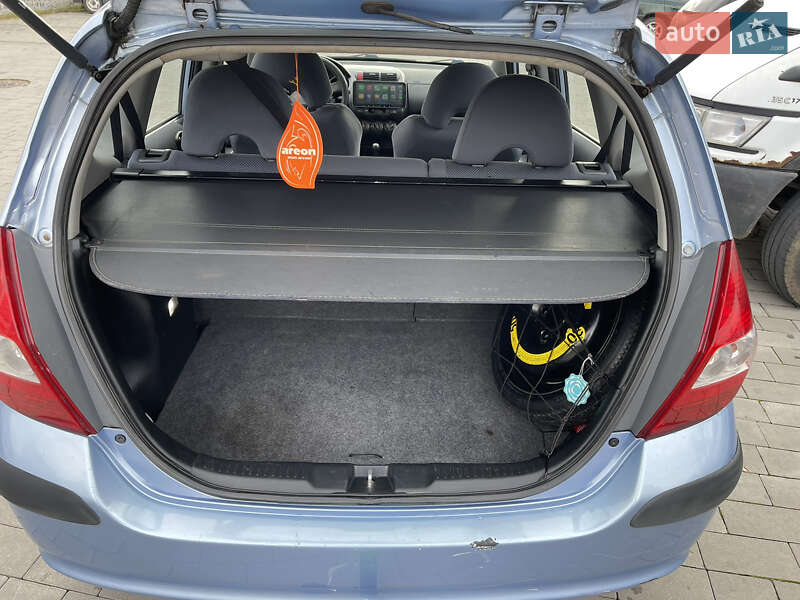 Хэтчбек Honda Jazz 2002 в Ужгороде