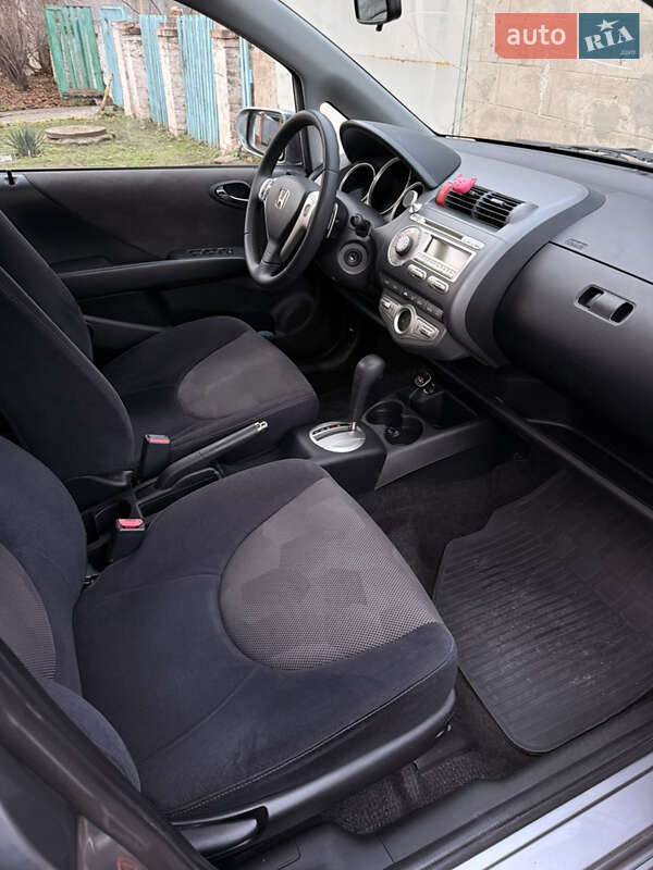 Хэтчбек Honda Jazz 2005 в Запорожье