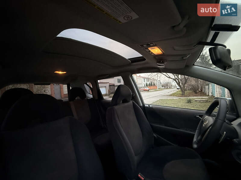 Хэтчбек Honda Jazz 2005 в Запорожье