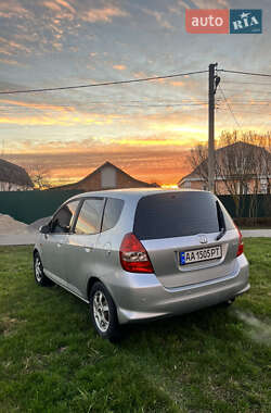 Хэтчбек Honda Jazz 2006 в Киеве