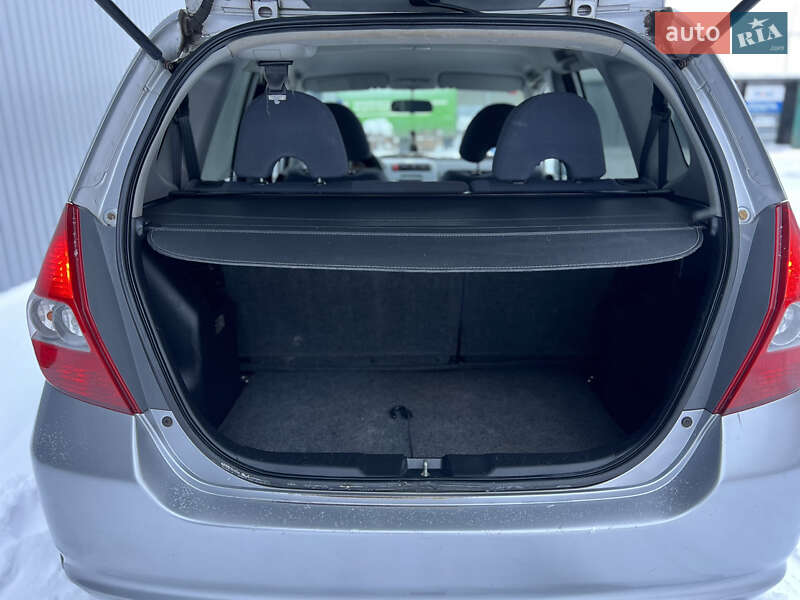 Хэтчбек Honda Jazz 2002 в Жовкве