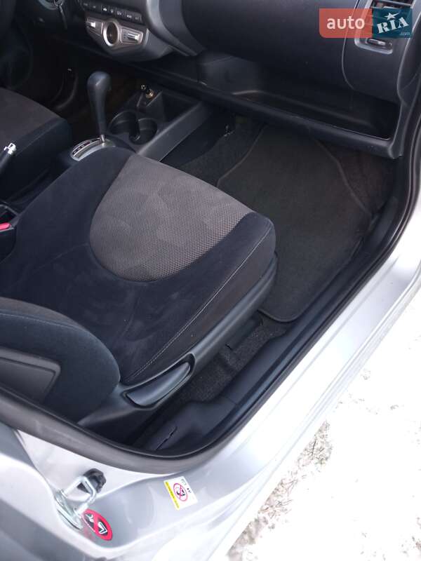 Хетчбек Honda Jazz 2006 в Богородчанах