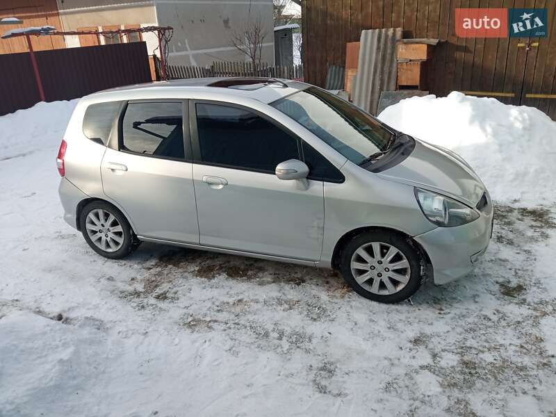 Хетчбек Honda Jazz 2006 в Богородчанах