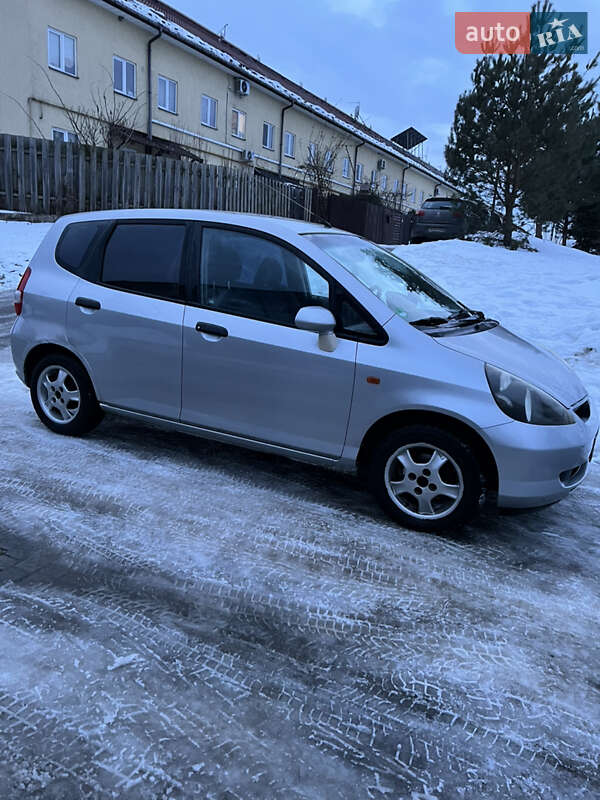 Хэтчбек Honda Jazz 2003 в Львове