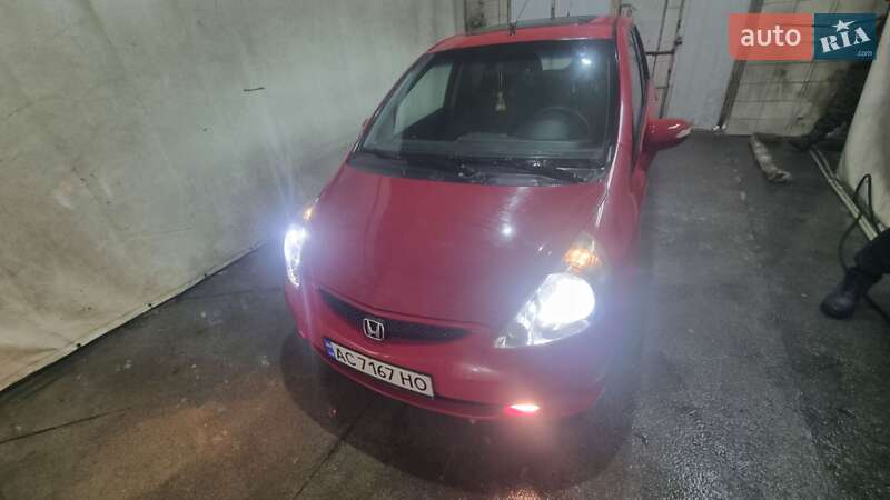 Хэтчбек Honda Jazz 2006 в Киеве