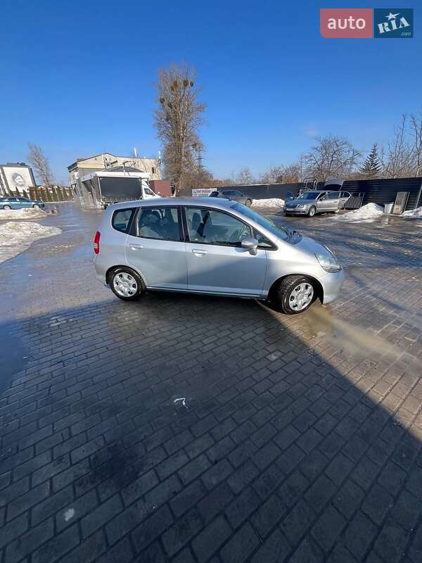 Хэтчбек Honda Jazz 2006 в Ивано-Франковске фото 3 Хэтчбек Honda Jazz 2006 в Ивано-Франковске
