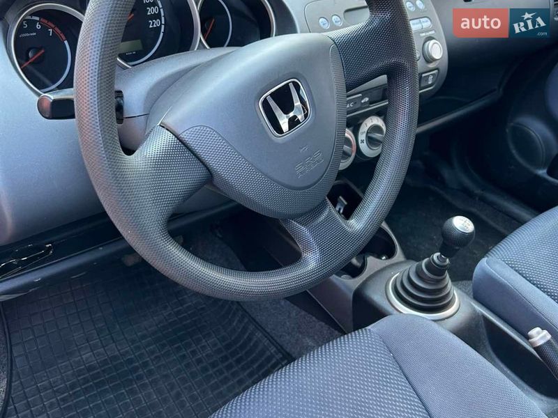 Хэтчбек Honda Jazz 2005 в Луцке