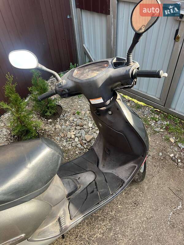 Скутер Honda Lead 100 2001 в Житомирі