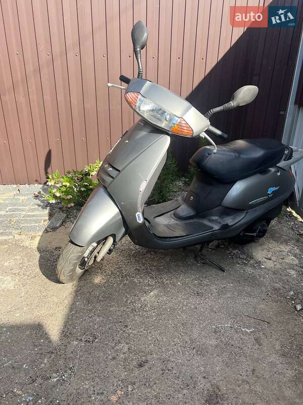 Скутер Honda Lead 100 2001 в Житомирі