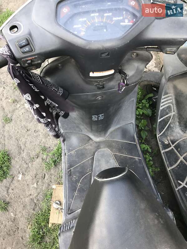 Мопеди Honda Lead 100 1999 в Хоролі