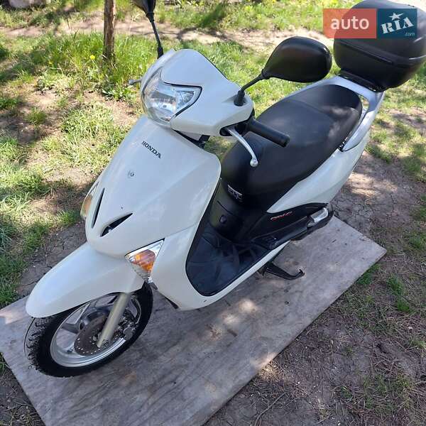 Скутер Honda Lead 110 JF-19 2012 в Первомайске