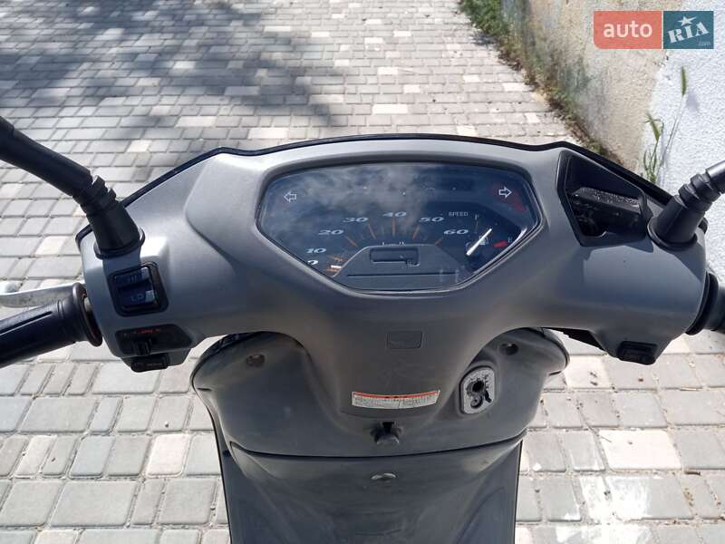 Скутер Honda Lead 50 AF 48 2003 в Белгороде-Днестровском фото 10 Скутер Honda Lead 50 AF 48 2003 в Белгороде-Днестровском