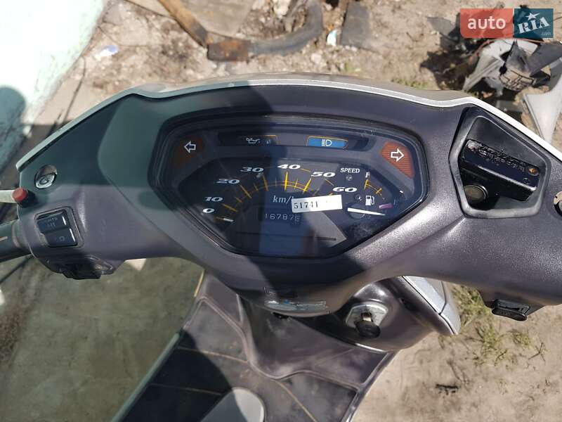 Мопеды Honda Lead 50 AF 48 2000 в Нетешине