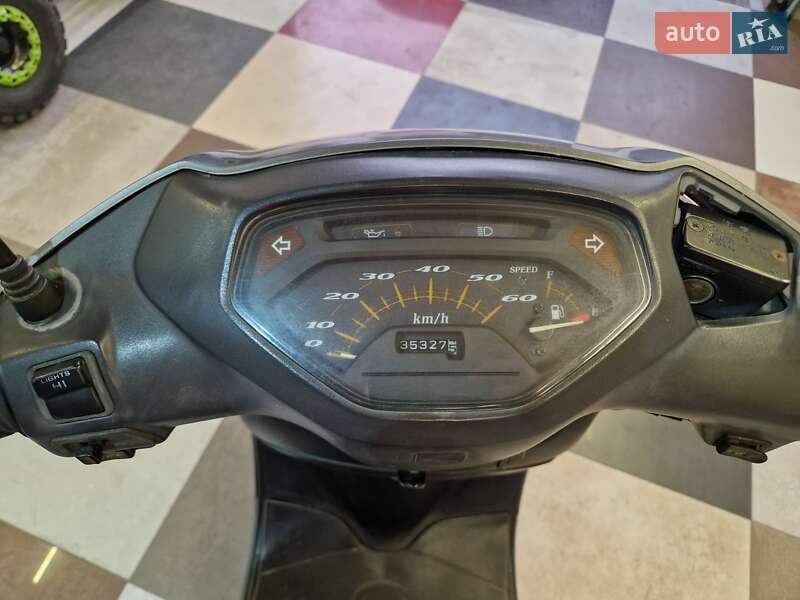 Мопеды Honda Lead 50 AF 48 1999 в Киверцах