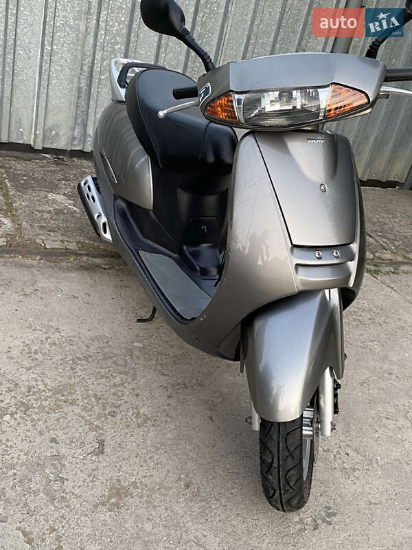 Мопеды Honda Lead 50 AF 48 2000 в Умани